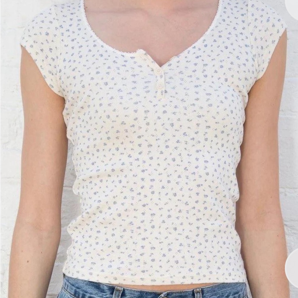 Brandy zelly t shirt